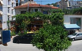 Isufi Guest Houses